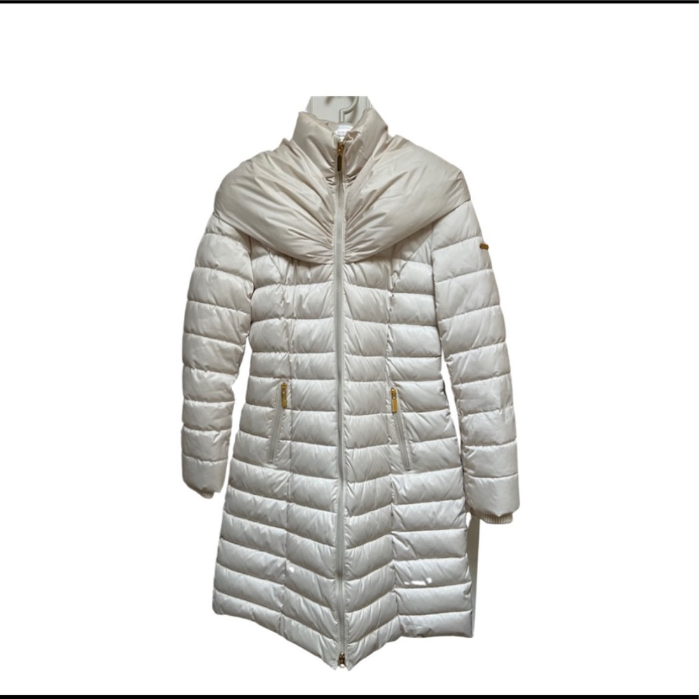 24 hours deal only !!Laundry by Shelli Segal puffer jacket